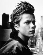 River Phoenix : rphoenix_1270929184.jpg