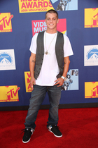 Ryan Sheckler : ryan_sheckler_1304698381.jpg