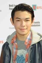 Ryan Potter : ryan-potter-1358783755.jpg