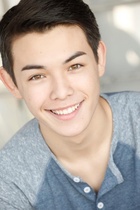 Ryan Potter : ryan-potter-1409317718.jpg