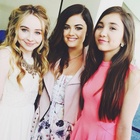 Sabrina Carpenter : TI4U1413048051.jpg