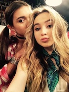 Sabrina Carpenter : TI4U1445220641.jpg