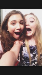 Sabrina Carpenter : TI4U1445814280.jpg