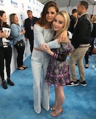 Sabrina Carpenter : TI4U1494570852.jpg