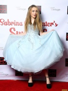 Sabrina Carpenter : sabrina-carpenter-1444640427.jpg