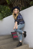 Sabrina Carpenter : sabrina-carpenter-1446412142.jpg