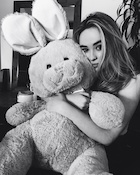 Sabrina Carpenter : sabrina-carpenter-1479663529.jpg