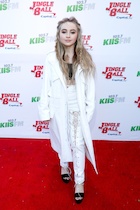 Sabrina Carpenter : sabrina-carpenter-1484809908.jpg