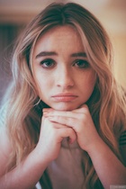 Sabrina Carpenter : sabrina-carpenter-1484941835.jpg