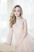 Sabrina Carpenter : sabrina-carpenter-1484941925.jpg