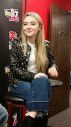 Sabrina Carpenter : sabrina-carpenter-1489451870.jpg