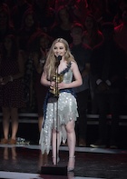 Sabrina Carpenter : sabrina-carpenter-1492374283.jpg