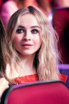 Sabrina Carpenter : sabrina-carpenter-1493755548.jpg