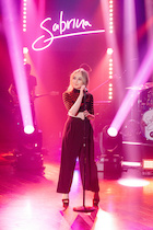 Sabrina Carpenter : sabrina-carpenter-1493922876.jpg