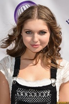 Sammi Hanratty : sammi-hanratty-1412816156.jpg