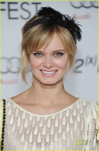 Sara Paxton : sara-paxton-1321335551.jpg