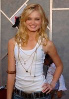 Sara Paxton : sara-paxton-1335403445.jpg