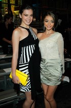 Sarah Hyland : TI4U1378835343.jpg