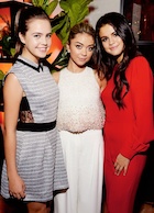 Sarah Hyland in General Pictures, Uploaded by: Guest