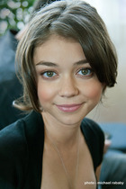 Sarah Hyland : sarah-hyland-1369155350.jpg