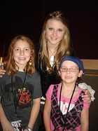 Savannah Outen : savannah_outen_1240544508.jpg