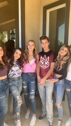 Sawyer Sharbino : sawyer-sharbino-1604152175.jpg