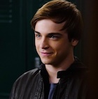 Sean Grandillo : sean-grandillo-1487993511.jpg