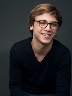 Sean Grandillo : sean-grandillo-1487993522.jpg