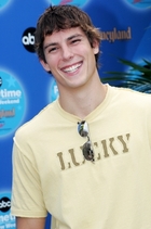 Sean Faris : TI4U_u1152992396.jpg