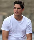 Sean Faris : sean-faris-1361319421.jpg