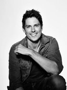 Sean Faris : sean-faris-1403811137.jpg