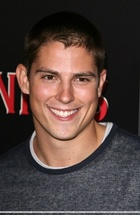 Sean Faris : sean_faris_1258752500.jpg