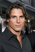 Sean Faris : sean_faris_1259422750.jpg