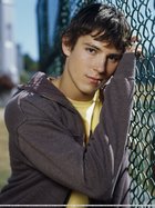 Sean Faris : sean_faris_1277848192.jpg