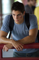 Sean Faris : sean_faris_1277848199.jpg