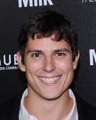 Sean Faris : sean_faris_1307898500.jpg