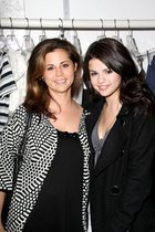 Selena Gomez : TI4U_u1227843941.jpg