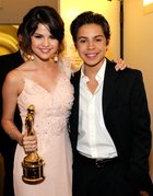 Selena Gomez : TI4U_u1253334896.jpg