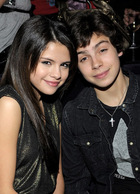 Selena Gomez : TI4U_u1291691252.jpg