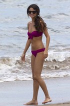 Selena Gomez : selena-gomez-1330091738.jpg