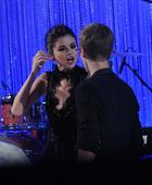 Selena Gomez : selena-gomez-1330534043.jpg