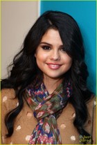 Selena Gomez : selena-gomez-1335569416.jpg