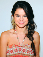 Selena Gomez : selena-gomez-1378059613.jpg