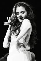 Selena Gomez : selena-gomez-1382044165.jpg