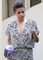 Selena Gomez : selena-gomez-1392306647.jpg