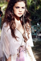 Selena Gomez : selena-gomez-1399397382.jpg