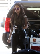 Selena Gomez : selena-gomez-1412129655.jpg