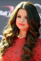 Selena Gomez : selena-gomez-1413749256.jpg