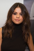 Selena Gomez : selena-gomez-1429816542.jpg