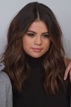 Selena Gomez : selena-gomez-1451974655.jpg